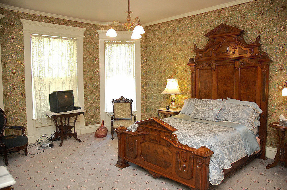 The Grand Anne Bed And Breakfast Keokuk Екстер'єр фото